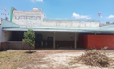 TERRENO EN RENTA EN AVENIDA LOS REYES