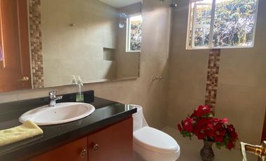 SE VENDE Y PERMUTA HERMOSA CASA CLUB RESIDENCIAL GUARIGUA, CAJICÁ CUNDINAMARCA