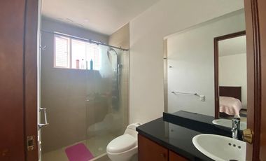 SE VENDE Y PERMUTA HERMOSA CASA CLUB RESIDENCIAL GUARIGUA, CAJICÁ CUNDINAMARCA