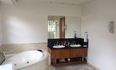 SE VENDE Y PERMUTA HERMOSA CASA CLUB RESIDENCIAL GUARIGUA, CAJICÁ CUNDINAMARCA