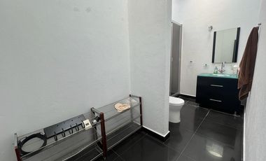 Casa en Renta en Lomas del Tecnologico con cuarto de juegos.