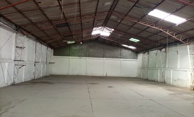 ALQUILER DE GALPÓN EN MAPASINGUE DE 800m2