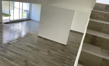 SE VENDE CASA EN LUCEPOLIS