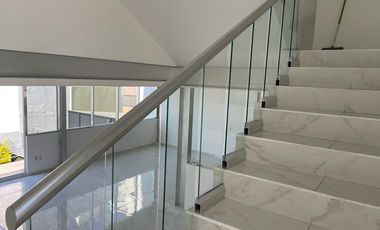 SE VENDE CASA EN LUCEPOLIS