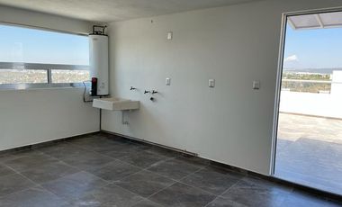 SE VENDE CASA EN LUCEPOLIS