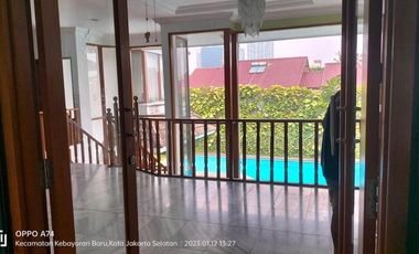 Rumah Bonus Pool Area Cipete Utara, 650 Meter Ke Jalan Antasari