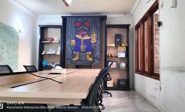 Rumah Bonus Pool Area Cipete Utara, 650 Meter Ke Jalan Antasari