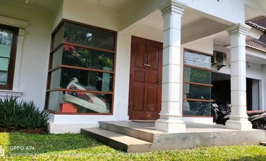Rumah Bonus Pool Area Cipete Utara, 650 Meter Ke Jalan Antasari