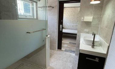For Sale: Overlooking House with Elevator in Banilad Cebu