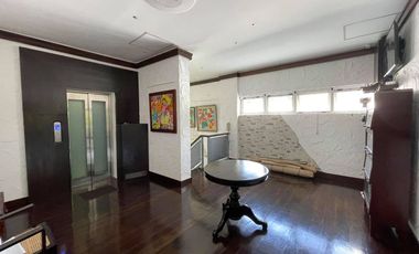 For Sale: Overlooking House with Elevator in Banilad Cebu