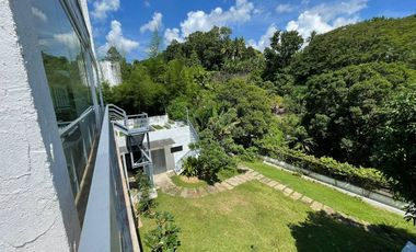 For Sale: Overlooking House with Elevator in Banilad Cebu