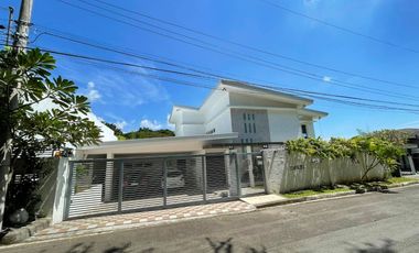 For Sale: Overlooking House with Elevator in Banilad Cebu