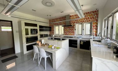 For Sale: Overlooking House with Elevator in Banilad Cebu