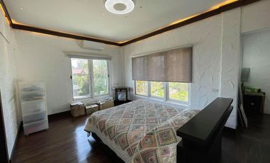 For Sale: Overlooking House with Elevator in Banilad Cebu