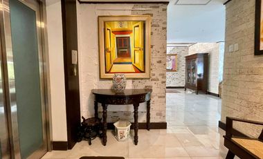 For Sale: Overlooking House with Elevator in Banilad Cebu