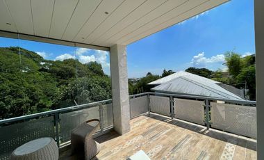 For Sale: Overlooking House with Elevator in Banilad Cebu