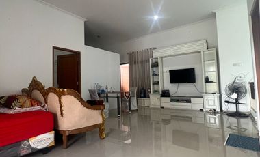 2 Storey House For Rent In Housing in Jombor, Yogyakarta : Fully Furnished