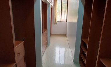 Samborondon, Se renta hermosa casa 4 dormitorios con jacuzzi y piscina