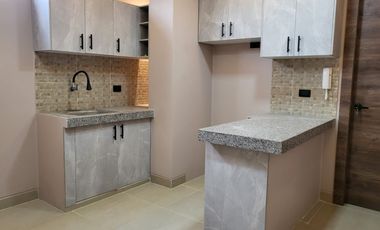 Alquiler de suite en la Ciudadela Bellavista, 1 parqueo, Conjunto Cerrado.