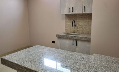 Alquiler de suite en la Ciudadela Bellavista, 1 parqueo, Conjunto Cerrado.