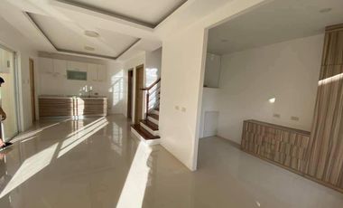 3 Bedrooms Townhouse  For sale in Imus Cavite Near Anabu Coastal and Elizabeth Seton International School