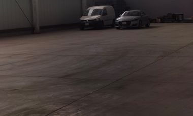 Bodega De 820m2 Construidos y 1,260m2 A 15Min De Parque Finsa y 10min De Forjadores.