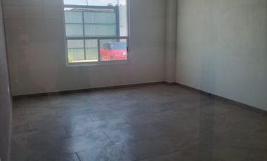 Bodega De 820m2 Construidos y 1,260m2 A 15Min De Parque Finsa y 10min De Forjadores.
