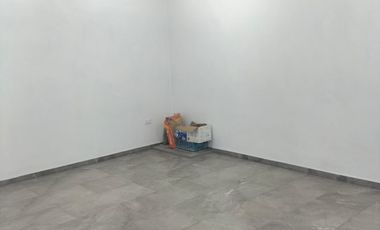 Bodega De 820m2 Construidos y 1,260m2 A 15Min De Parque Finsa y 10min De Forjadores.