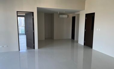 4 Bedroom Semi Furnished Unit FOR RENT in UPTOWN RITZ RESIDENCE