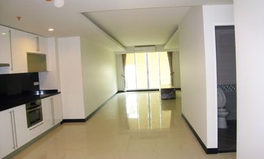 For Sale or Rent 2 Beds Condo in Khlong Toei, Bangkok, Thailand