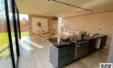 CASA EN RENTA, a 3 MIN. DE LA IBERO, León,Gto; NUEVA, 4 REC, JARDINES, FRACC. CON ALBERCA