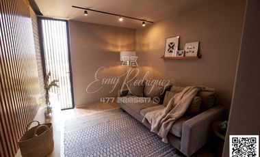 CASA EN RENTA, a 3 MIN. DE LA IBERO, León,Gto; NUEVA, 4 REC, JARDINES, FRACC. CON ALBERCA