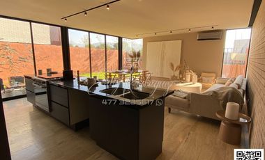 CASA EN RENTA, a 3 MIN. DE LA IBERO, León,Gto; NUEVA, 4 REC, JARDINES, FRACC. CON ALBERCA