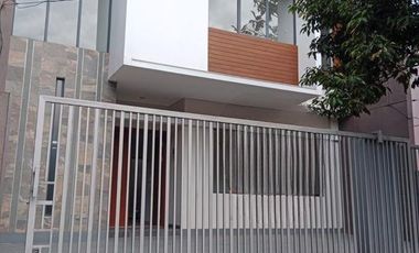 Rumah Baru Modern Di Komplek Elit Batununggal Buahbatu, Kota Bandung