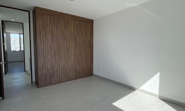 CASA EN RENTA 4 RECAMARAS (UNA EN PLANTA BAJA) AL NORTE DE LEON, GTO