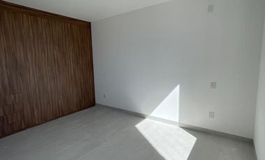 CASA EN RENTA 4 RECAMARAS (UNA EN PLANTA BAJA) AL NORTE DE LEON, GTO