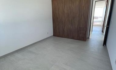 CASA EN RENTA 4 RECAMARAS (UNA EN PLANTA BAJA) AL NORTE DE LEON, GTO