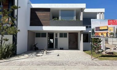 CASA EN RENTA 4 RECAMARAS (UNA EN PLANTA BAJA) AL NORTE DE LEON, GTO