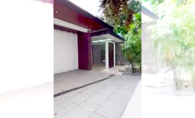 GRAND 2-STOREY, 4-BEDROOM HOUSE WITH POOL FOR SALE IN NEW MANILA