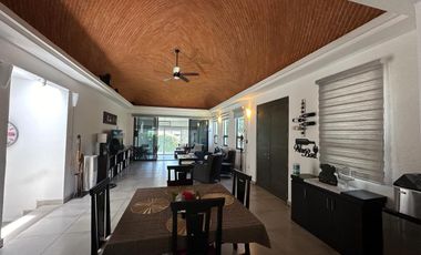 CASA EN VENTA EN FRACCIONAMIENTO LOMAS DE COCOYOC MORELOS