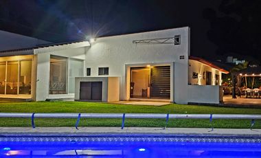 CASA EN VENTA EN FRACCIONAMIENTO LOMAS DE COCOYOC MORELOS