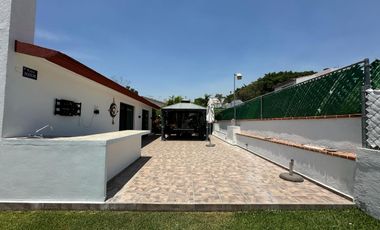CASA EN VENTA EN FRACCIONAMIENTO LOMAS DE COCOYOC MORELOS