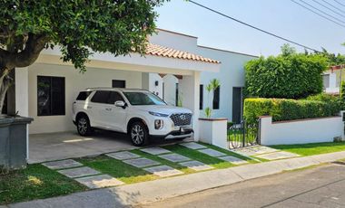 CASA EN VENTA EN FRACCIONAMIENTO LOMAS DE COCOYOC MORELOS