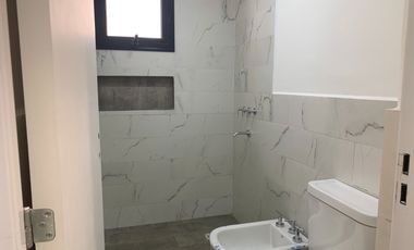 EN VENTA HERMOSA Y COMODA CASA A ESTRENAR