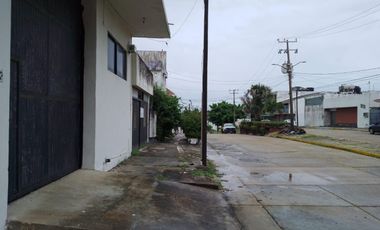 BODEGA EN RENTA EN COATZACOALCOS CERCA DEL BOULEVARD I ARLETTE FLORES