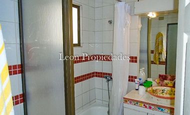 León Propiedades vende parcela con 2 casas en los Canelos, Curacaví