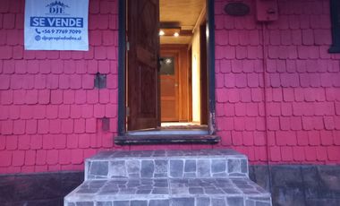 VENTA CASA CON QUINCHO MAULLIN