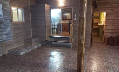 VENTA CASA CON QUINCHO MAULLIN