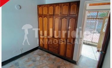 SE VENDE CASA B. BUGANBILES 1P - NEIVA (HUILA-COL)