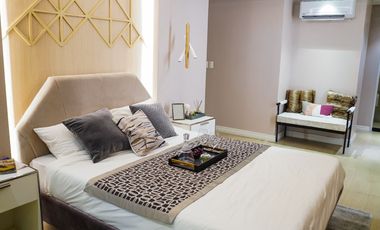 2 bedroom with balcony Condo for sale in Fort Bonifacio
